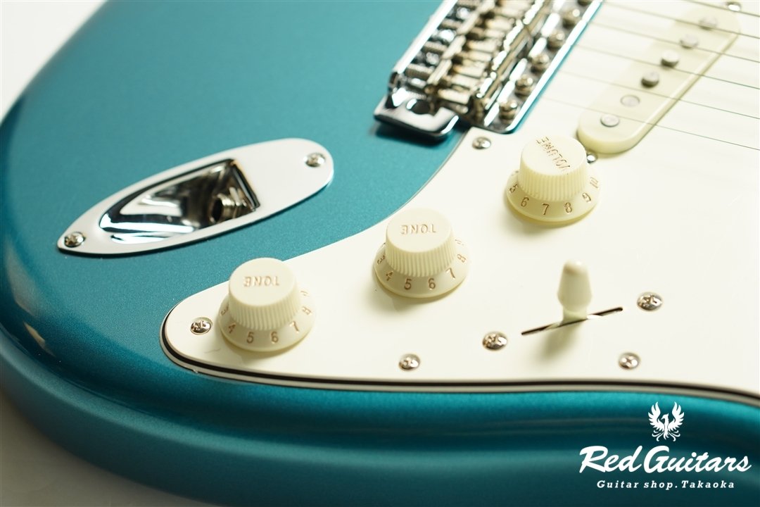Vintera III Late 60s Stratocaster - Ocean Turquoise